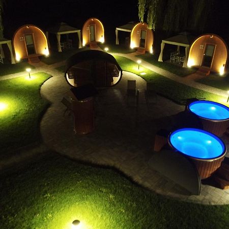 Vicolungo Glamour Lodge & Spa - Free Spa Hot Tub E Sauna מראה חיצוני תמונה