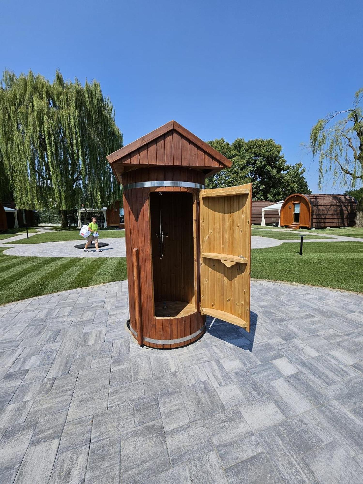 Vicolungo Glamour Lodge & Spa - Free Spa Hot Tub E Sauna מראה חיצוני תמונה