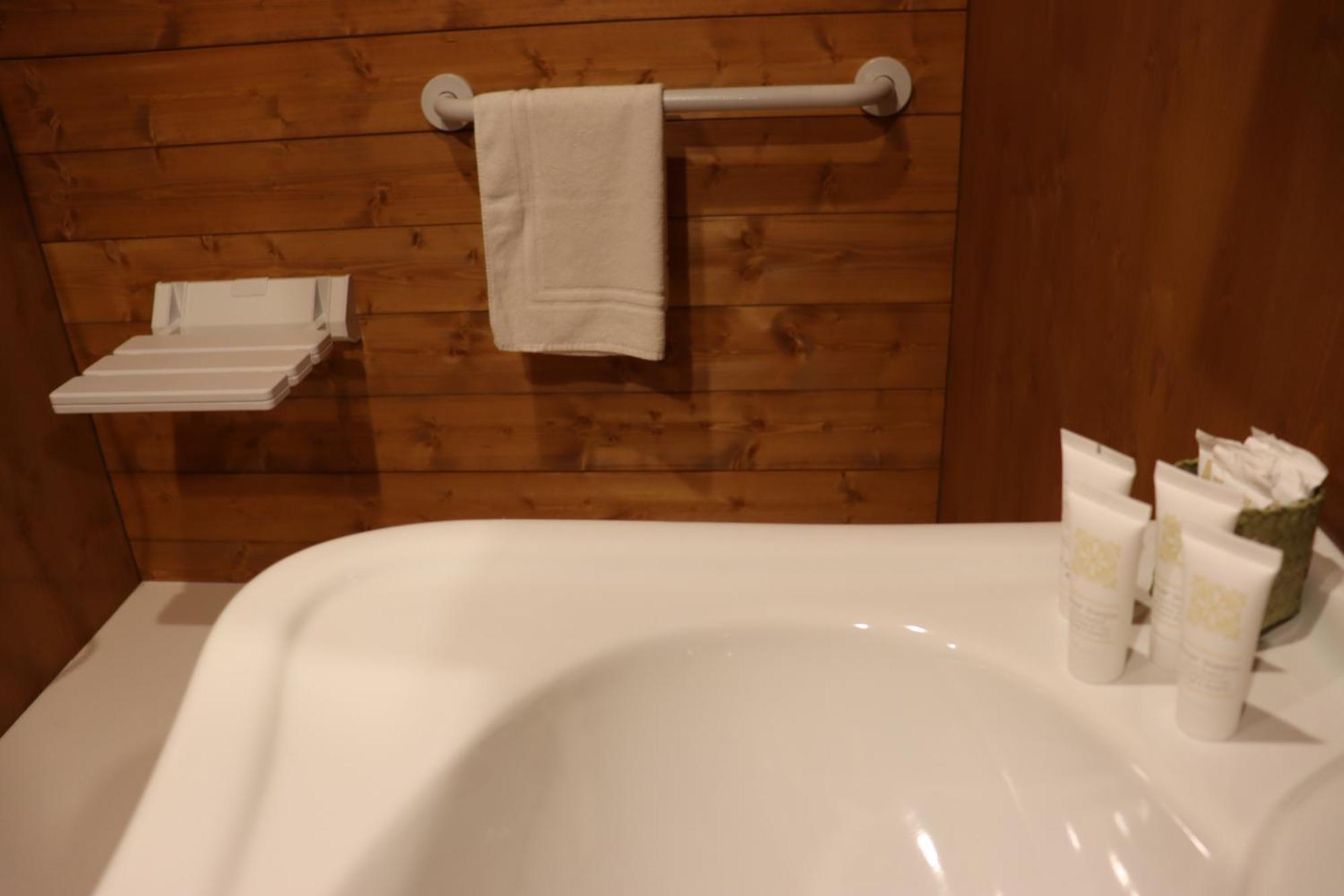 Vicolungo Glamour Lodge & Spa - Free Spa Hot Tub E Sauna מראה חיצוני תמונה