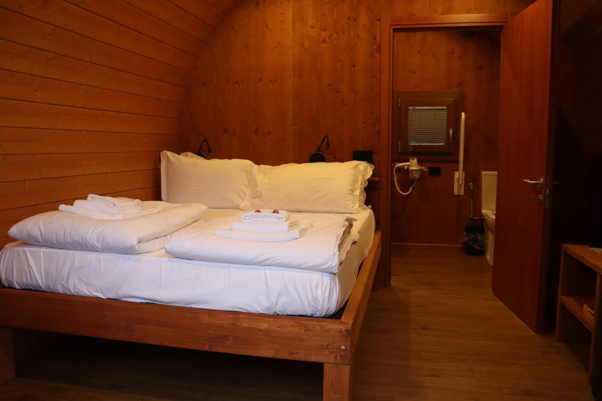 Vicolungo Glamour Lodge & Spa - Free Spa Hot Tub E Sauna מראה חיצוני תמונה