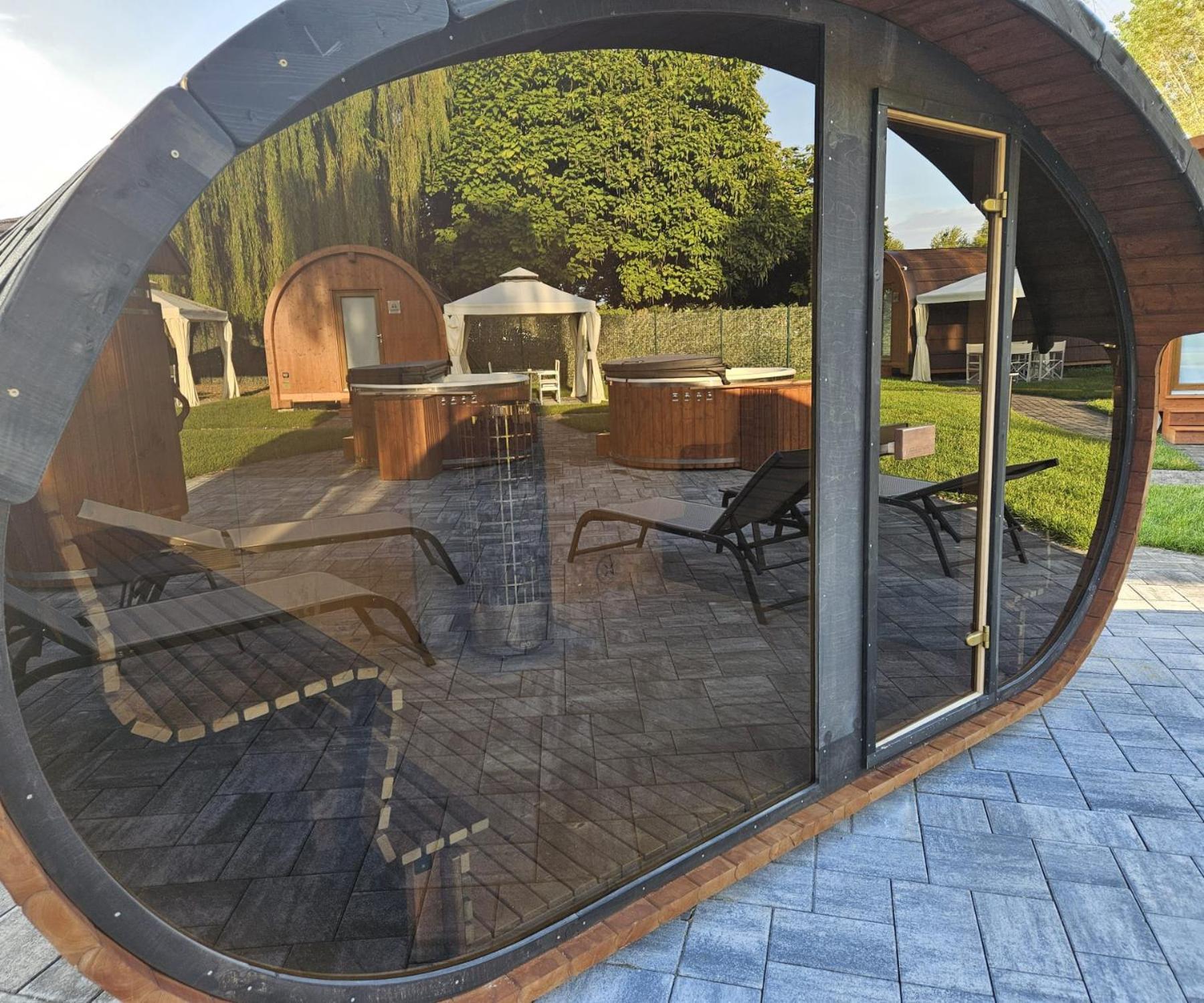 Vicolungo Glamour Lodge & Spa - Free Spa Hot Tub E Sauna מראה חיצוני תמונה